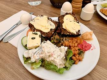 Home Hotel Odin frukost breakfast