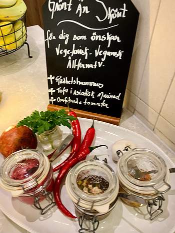 Home Hotel Odin frukost breakfast