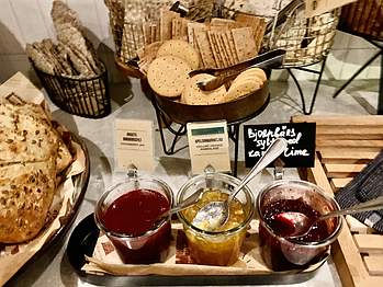 Home Hotel Odin frukost breakfast