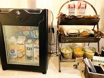 Home Hotel Odin frukost breakfast