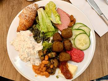 Home Hotel Odin frukost breakfast