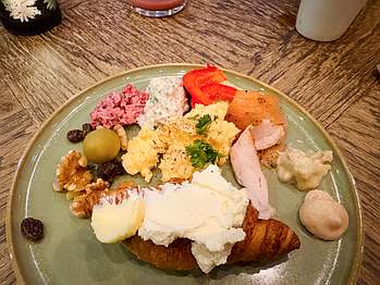 The Vault Hotel Helsingborg frukost breakfast The Vault Hotel Helsingborg frukost breakfast