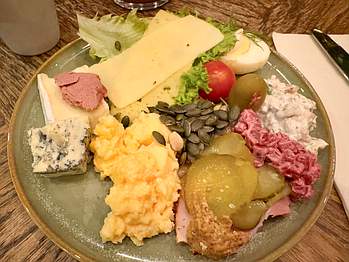 The Vault Hotel Helsingborg frukost breakfast The Vault Hotel Helsingborg frukost breakfast