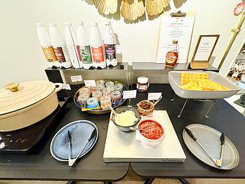 Peacock Palm Tree Hotel Trelleborg frukost