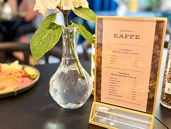 Peacock Palm Tree Hotel Trelleborg frukost