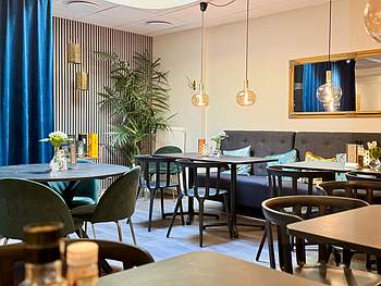 Peacock Palm Tree Hotel Trelleborg frukost