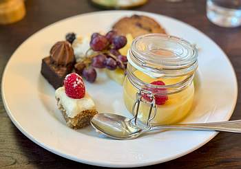 Madame Moustache Helsingborg brunch Madame Moustache Helsingborg brunch