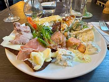 Madame Moustache Helsingborg brunch Madame Moustache Helsingborg brunch