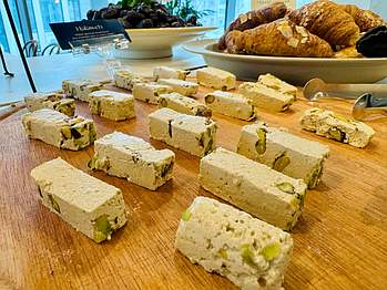 Laziza Hyllie brunch