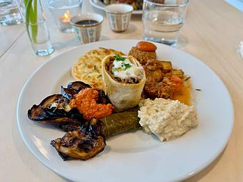 Laziza Hyllie brunch